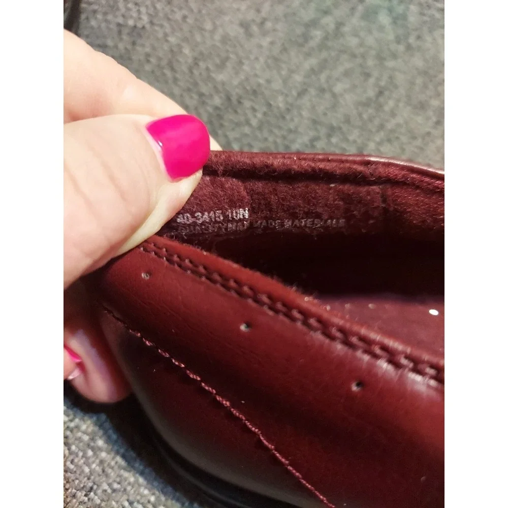 Easy Street Maroon Leather Slip On Wedge‎ Shoes Size 10 Narrow Dress Flats